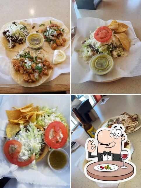 Taqueria Super Taco in Woodlake Restaurant menu and reviews