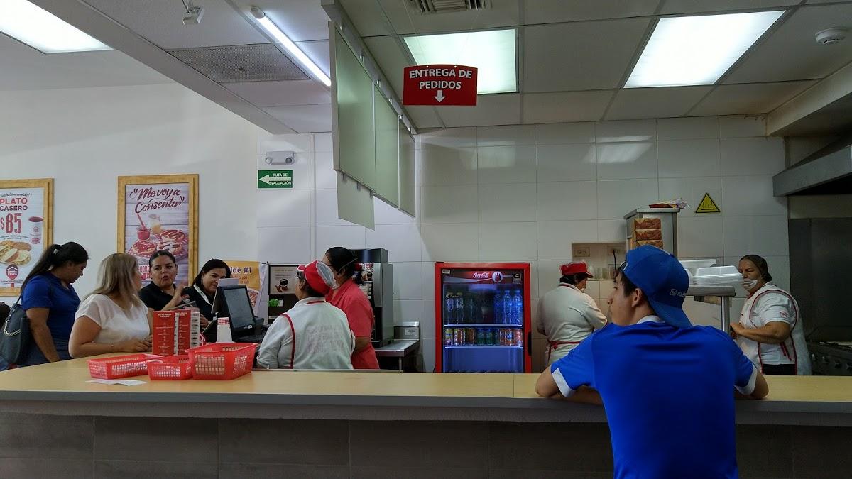 Doña Tota Gorditas portada